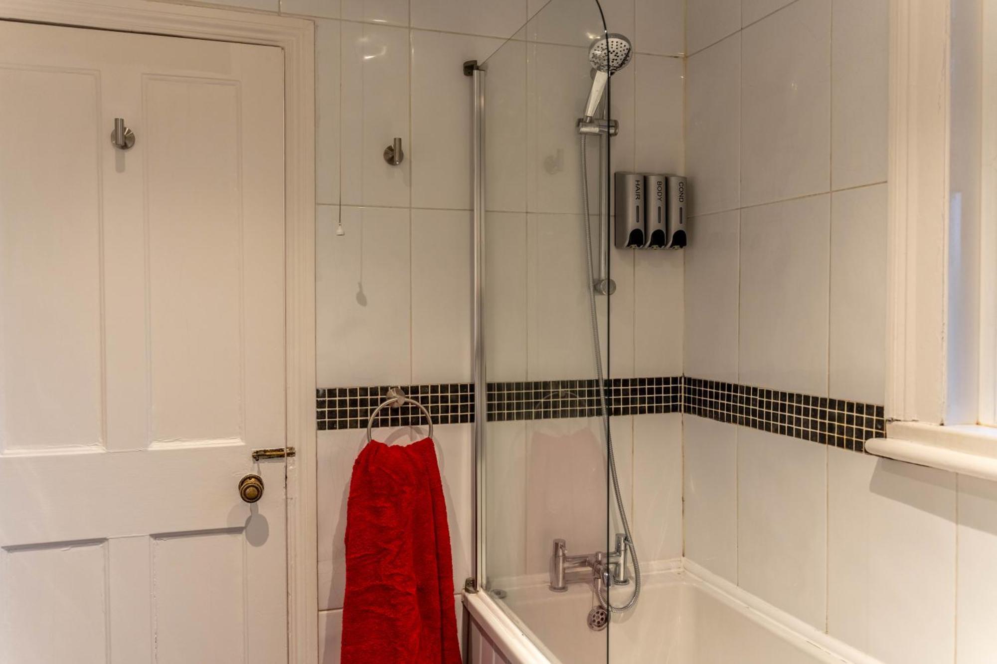 Lodging In Carrickfergus Centre Kültér fotó